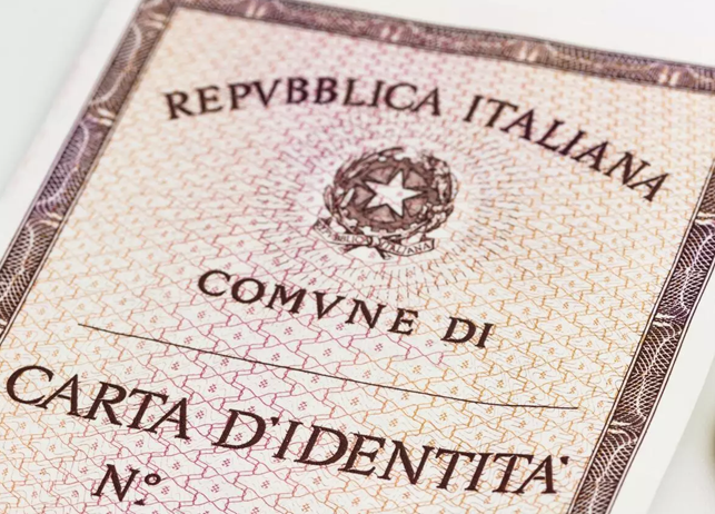 Immagine che raffigura Scadenza delle carte d'identità cartacee
